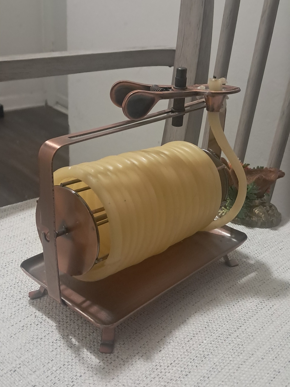Vintage Candle by the Hour Beeswax Coil Candle